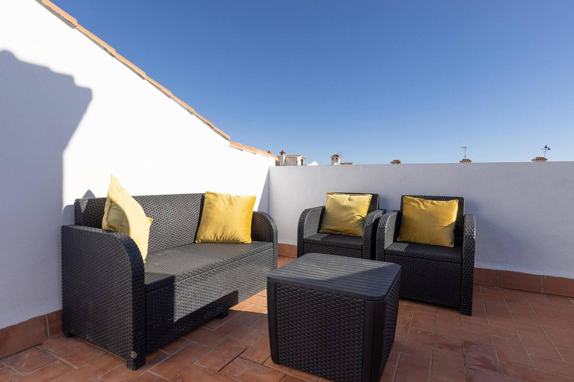 042 Classic 2 Bed Andalusian Townhouse 500M From Beach Михас Экстерьер фото