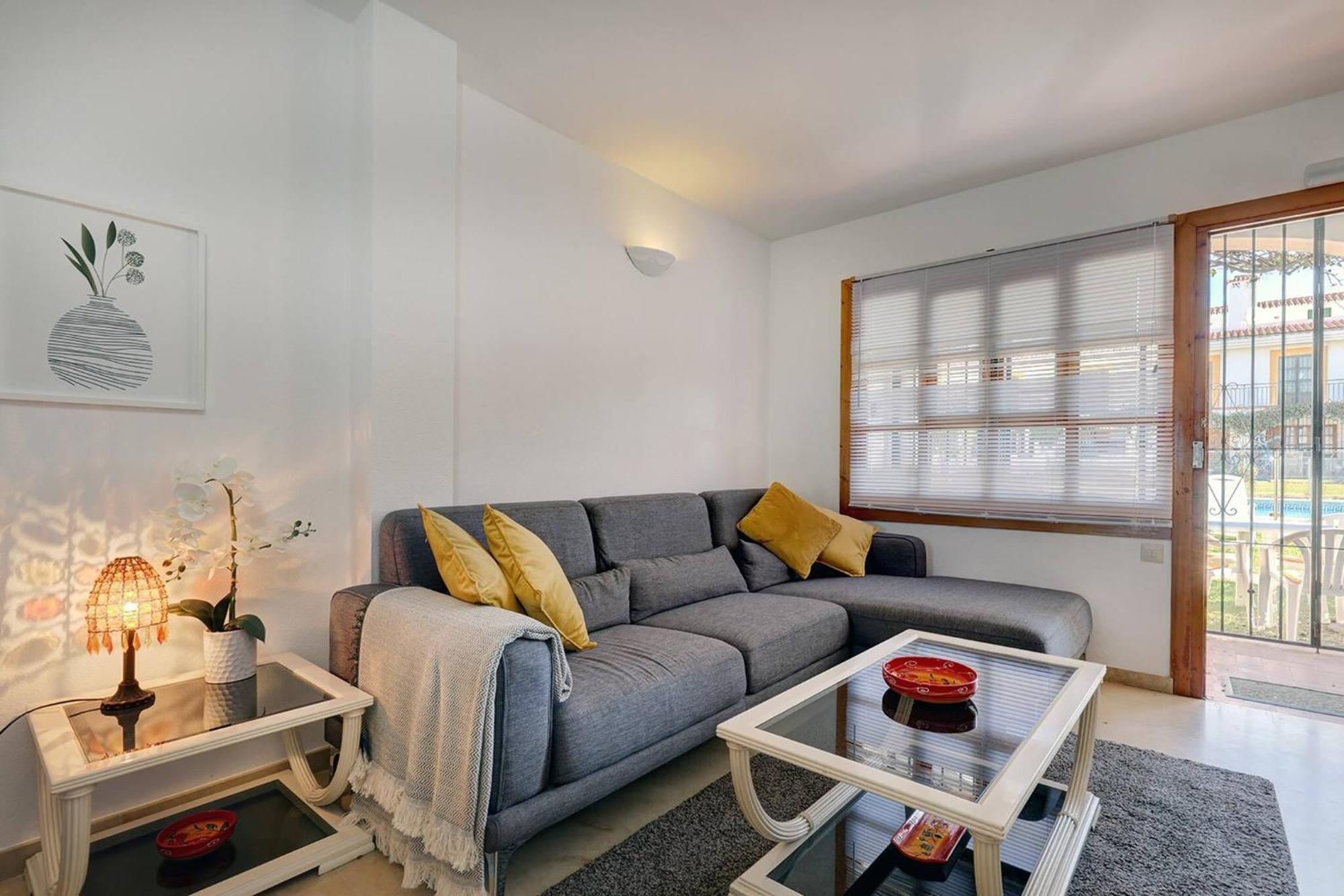 042 Classic 2 Bed Andalusian Townhouse 500M From Beach Михас Экстерьер фото